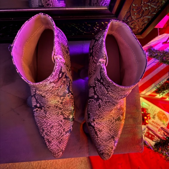 Snake-Print Booties - Picture 11 of 16